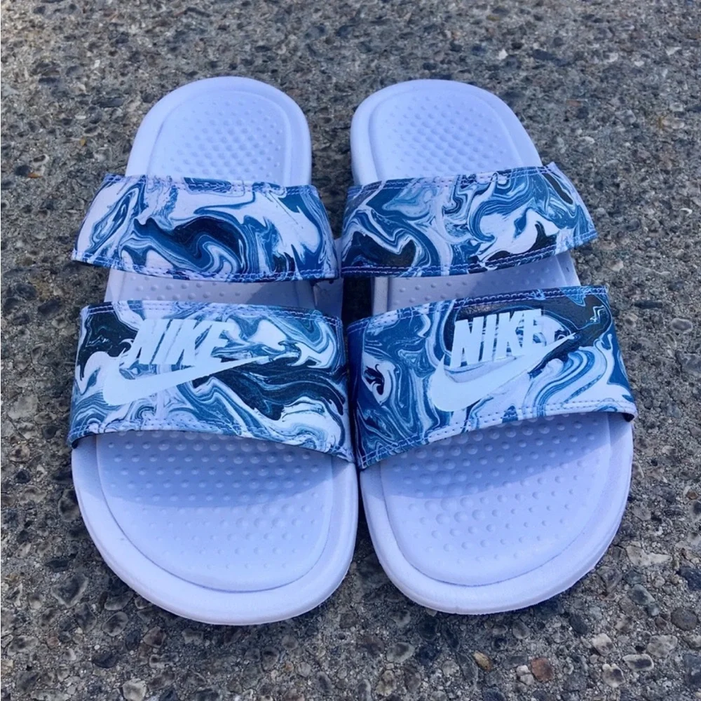 WMNS NIKE BENASSI DUO ULTRA
SLIDES White MARBLES - Picture 3 of 5